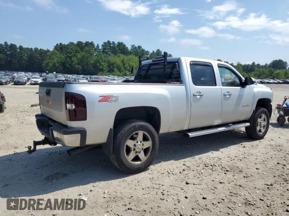 ✅ 2013 Chevrolet Silverado 2500HD LTZ • VIN: 1GC1KYEG0DF235231 • Lot: 67892905. Listed on Copart with 189,373 mi. Free auction sales archive from the USA and detailed vehicle history report at DreamBid. Image 3.