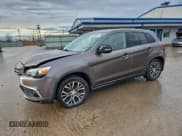 ✅ 2019 Mitsubishi Outlander ES • VIN: JA4AR3AU7KU029708 • Лот: 94288015. Опубликован ранее на Copart с пробегом 167 105 миль. Бесплатный доступ к архиву аукционных продаж из США и подробный отчёт об истории автомобиля на DreamBid. Изображение 1.