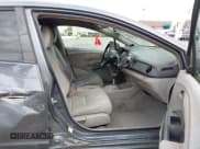 ✅ 2011 Honda Insight • VIN: JHMZE2H36BS004868 • Лот: 43719131. Опубликован ранее на IAAI с пробегом 367 130 миль. Бесплатный доступ к архиву аукционных продаж из США и подробный отчёт об истории автомобиля на DreamBid. Изображение 5.