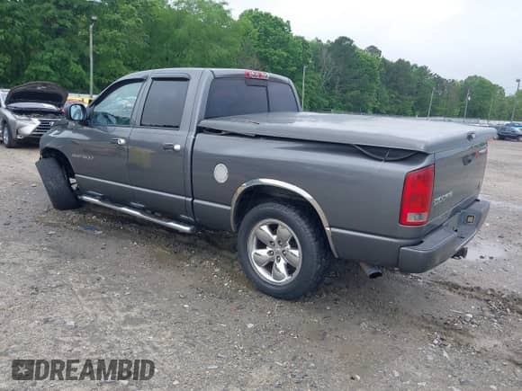 2003 Dodge 1500 ST z VIN 1D7HA18D53S347514, wystawiony jako IAAI lot #42099051 z przebiegiem 173 000 mil mil oraz . Historia ofert i sprzedaży dostępna na DreamBid. Obrazek 3.