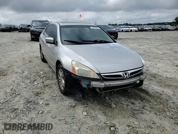 ✅ 2006 Honda Accord EX-L • VIN: 1HGCM56816A024646 • Lot: 85596835. Listed on Copart with 199,052 mi. Free auction sales archive from the USA and detailed vehicle history report at DreamBid. Image 14.
