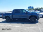 ✅ 2020 Chevrolet Silverado 1500 LT Trail Boss • VIN: 3GCPYFED8LG367055 • Lot: 42945200. Wystawiony na IAAI z przebiegiem 43 162 mil. Bezpłatny archiwum sprzedaży aukcyjnych z USA i szczegółowy raport historii pojazdu na DreamBid. Zdjęcie 13.