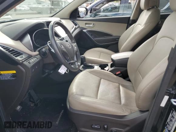 ✅ 2017 Hyundai Santa Fe 2.4L • VIN: 5XYZU3LB3HG467123 • Лот: 65720703. Опубликован ранее на Copart с пробегом 42 104 миль. Бесплатный доступ к архиву аукционных продаж из США и подробный отчёт об истории автомобиля на DreamBid. Изображение 7.
