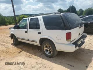 ✅ 2001 Chevrolet Blazer LT • VIN: 1GNCS13W912139912 • Lot: 65794445. Wystawiony na Copart z przebiegiem 355 378 mil. Bezpłatny archiwum sprzedaży aukcyjnych z USA i szczegółowy raport historii pojazdu na DreamBid. Zdjęcie 2.