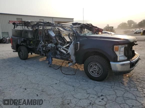 ✅ 2021 Ford F-250 XL • VIN: 1FT7W2A60MED23582 • Lot: 63699364. Wystawiony na Copart z przebiegiem Nie podano. Bezpłatny archiwum sprzedaży aukcyjnych z USA i szczegółowy raport historii pojazdu na DreamBid. Zdjęcie 4.