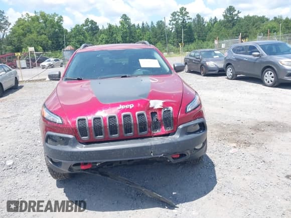 ✅ 2017 Jeep Cherokee Trailhawk L Plus • VIN: 1C4PJMBS4HD217640 • Lot: 42546332. Wystawiony na IAAI z przebiegiem 58 141 mil. Bezpłatny archiwum sprzedaży aukcyjnych z USA i szczegółowy raport historii pojazdu na DreamBid. Zdjęcie 12.