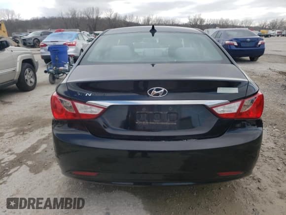 ✅ 2011 Hyundai Sonata GLS • VIN: 5NPEB4AC5BH153396 • Lot: 47096074. Listed on Copart with 211,853 mi. Free auction sales archive from the USA and detailed vehicle history report at DreamBid. Image 6.
