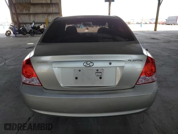 ✅ 2005 Hyundai Elantra GLS • VIN: KMHDN46D85U030346 • Lot: 53093855. Wystawiony na Copart z przebiegiem 161 301 mil. Bezpłatny archiwum sprzedaży aukcyjnych z USA i szczegółowy raport historii pojazdu na DreamBid. Zdjęcie 6.