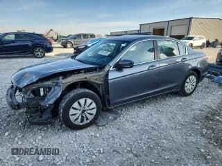 ✅ 2012 Honda Accord LX • VIN: 1HGCP2F33CA154241 • Лот: 92812055. Опубликован ранее на Copart с пробегом 98 665 миль. Бесплатный доступ к архиву аукционных продаж из США и подробный отчёт об истории автомобиля на DreamBid. Изображение 1.