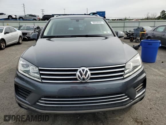 ✅ 2015 Volkswagen Touareg Sport • VIN: WVGEF9BP3FD006827 • Лот: 80539585. Опубликован ранее на Copart с пробегом 172 745 миль. Бесплатный доступ к архиву аукционных продаж из США и подробный отчёт об истории автомобиля на DreamBid. Изображение 5.