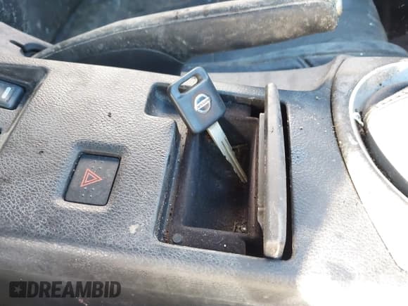 ✅ 2005 Nissan 350Z Touring • VIN: JN1AZ36A95M757140 • Lot: 41048738. Wystawiony na IAAI z przebiegiem 177 744 mil. Bezpłatny archiwum sprzedaży aukcyjnych z USA i szczegółowy raport historii pojazdu na DreamBid. Zdjęcie 11.