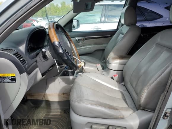 ✅ 2007 Hyundai Santa Fe GLS • VIN: 5NMSG13D07H089720 • Lot: 72708484. Listed on Copart with 240,688 mi. Free auction sales archive from the USA and detailed vehicle history report at DreamBid. Image 7.