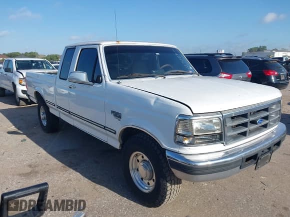 ✅ 1997 Ford F-250 • VIN: 1FTHX25F3VEB86862 • Lot: 42722411. Listed on IAAI with Not provided. Free auction sales archive from the USA and detailed vehicle history report at DreamBid. Image 1.