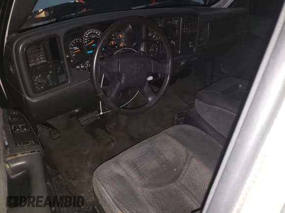 ✅ 2003 Chevrolet Silverado 2500HD LS • VIN: 1GCHC29U33E123116 • Лот: 77034944. Опубликован ранее на Copart с пробегом 225 233 миль. Бесплатный доступ к архиву аукционных продаж из США и подробный отчёт об истории автомобиля на DreamBid. Изображение 8.