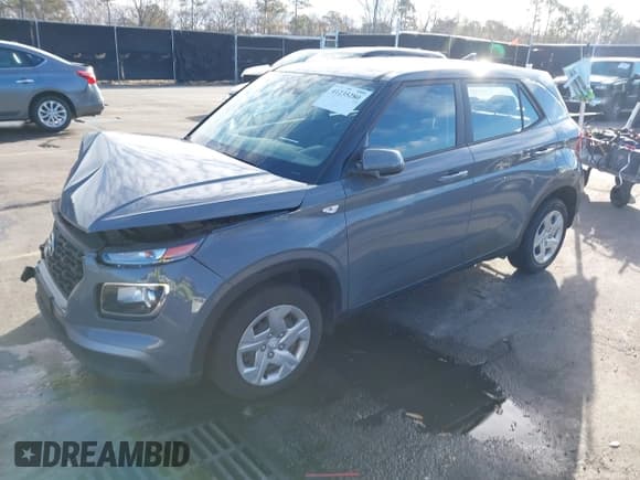 ✅ 2020 Hyundai Venue SE • VIN: KMHRB8A3XLU025683 • Lot: 41235280. Listed on IAAI with 12,167 mi. Free auction sales archive from the USA and detailed vehicle history report at DreamBid. Image 2.