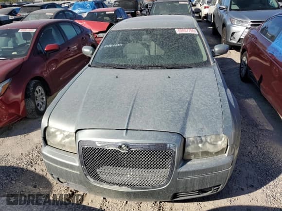 ✅ 2006 Chrysler 300 Touring • VIN: 2C3LA53G96H189949 • Lot: 80407765. Listed on Copart with 160,132 mi. Free auction sales archive from the USA and detailed vehicle history report at DreamBid. Image 5.