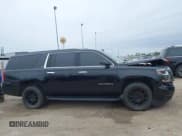 ✅ 2020 Chevrolet Suburban LT • VIN: 1GNSCHKC4LR154126 • Lot: 41636948. Wystawiony na IAAI z przebiegiem 190 699 mil. Bezpłatny archiwum sprzedaży aukcyjnych z USA i szczegółowy raport historii pojazdu na DreamBid. Zdjęcie 13.