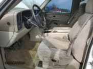 ✅ 2001 Chevrolet Suburban LS • VIN: 3GNEC16T31G111229 • Лот: 51053805. Опубликован ранее на Copart с пробегом 235 889 миль. Бесплатный доступ к архиву аукционных продаж из США и подробный отчёт об истории автомобиля на DreamBid. Изображение 7.