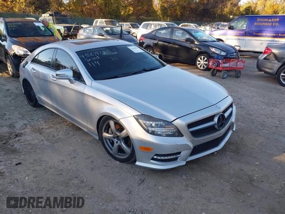 ✅ 2012 Mercedes-Benz CLS 550 • VIN: WDDLJ9BB9CA044550 • Lot: 43561977. Wystawiony na IAAI z przebiegiem 125 523 mil. Bezpłatny archiwum sprzedaży aukcyjnych z USA i szczegółowy raport historii pojazdu na DreamBid. Zdjęcie 1.