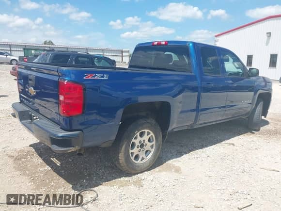 2017 Chevrolet Silverado 1500 LT с VIN 1GCVKRECXHZ325494, выставлен на аукционе IAAI как лот 42737160 с пробегом 43 946 миль миль и . История ставок и продаж доступна на DreamBid. Изображение 4.