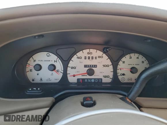 ✅ 2003 Mercury Sable LS Premium • VIN: 1MEFM55SX3G626381 • Lot: 94824895. Listed on Copart with 105,484 mi. Free auction sales archive from the USA and detailed vehicle history report at DreamBid. Image 9.
