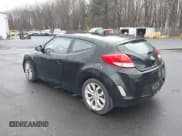 ✅ 2013 Hyundai Veloster w/Black Int • VIN: KMHTC6AD3DU124007 • Lot: 43653071. Wystawiony na IAAI z przebiegiem 128 114 mil. Bezpłatny archiwum sprzedaży aukcyjnych z USA i szczegółowy raport historii pojazdu na DreamBid. Zdjęcie 3.