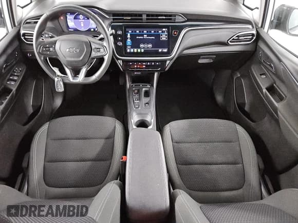 ✅ 2023 Chevrolet Bolt EV 1LT • VIN: 1G1FW6S01P4196776 • Lot: 81855234. Wystawiony na Copart z przebiegiem 17 946 mil. Bezpłatny archiwum sprzedaży aukcyjnych z USA i szczegółowy raport historii pojazdu na DreamBid. Zdjęcie 8.