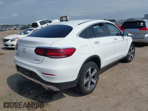 ✅ 2023 Mercedes-Benz GLC 300 • VIN: W1N0J8EB9PG166128 • Lot: 42317457. Listed on IAAI with 21,018 mi. Free auction sales archive from the USA and detailed vehicle history report at DreamBid. Image 4.