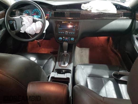 ✅ 2015 Chevrolet Impala LTZ • VIN: 2G1WC5E36F1104175 • Лот: 71018324. Опубликован ранее на Copart с пробегом 131 128 миль. Бесплатный доступ к архиву аукционных продаж из США и подробный отчёт об истории автомобиля на DreamBid. Изображение 8.