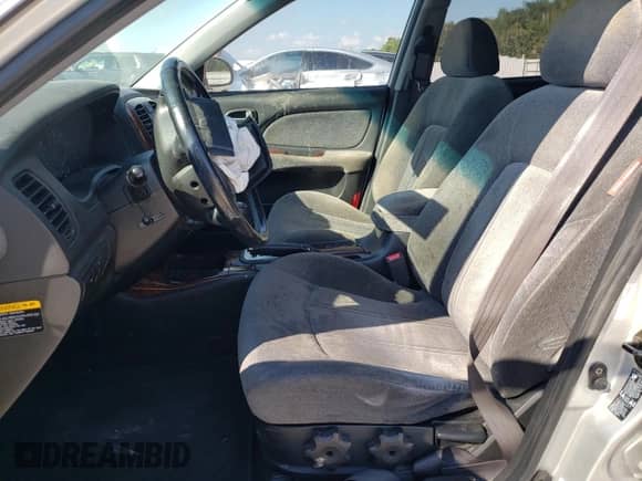 2004 Hyundai Sonata GLS with VIN KMHWF35H24A000585, listed as a Copart auction lot 59238264 with 119,864 mi miles and Salvage title. Bid and sale history available at DreamBid. Image 7.