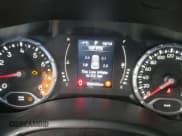 ✅ 2015 Jeep Renegade Latitude • VIN: ZACCJBBT4FPC45464 • Lot: 86786395. Wystawiony na Copart z przebiegiem 209 420 mil. Bezpłatny archiwum sprzedaży aukcyjnych z USA i szczegółowy raport historii pojazdu na DreamBid. Zdjęcie 9.