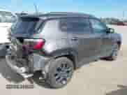 2021 Jeep Compass 80th Anniversary z VIN 3C4NJCEB0MT604218, wystawiony jako IAAI lot #42316107 z przebiegiem 73 743 mil mil oraz . Historia ofert i sprzedaży dostępna na DreamBid. Obrazek 4.