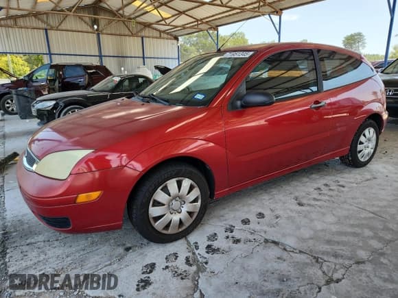 ✅ 2005 Ford Focus S • VIN: 3FAFP31N65R148085 • Лот: 71951345. Опубликован ранее на Copart с пробегом 170 999 миль. Бесплатный доступ к архиву аукционных продаж из США и подробный отчёт об истории автомобиля на DreamBid. Изображение 1.