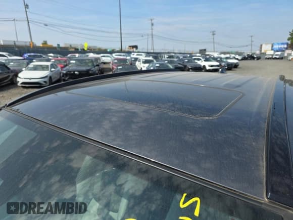 ✅ 2023 Toyota RAV4 XLE • VIN: 2T3P1RFV2PC327610 • Lot: 92284875. Wystawiony na Copart z przebiegiem 18 851 mil. Bezpłatny archiwum sprzedaży aukcyjnych z USA i szczegółowy raport historii pojazdu na DreamBid. Zdjęcie 13.