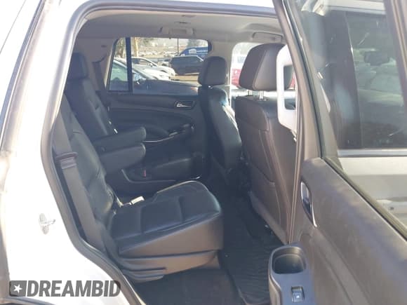 ✅ 2018 Chevrolet Tahoe LT • VIN: 1GNSKBKC7JR351112 • Lot: 43220861. Wystawiony na IAAI z przebiegiem 103 862 mil. Bezpłatny archiwum sprzedaży aukcyjnych z USA i szczegółowy raport historii pojazdu na DreamBid. Zdjęcie 8.