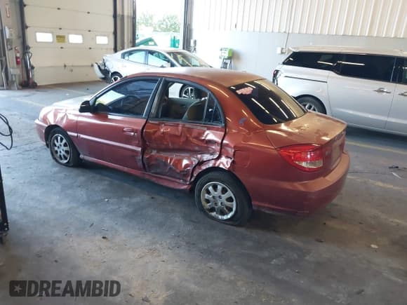 ✅ 2004 Kia Rio • VIN: KNADC125846331142 • Лот: 41982947. Опубликован ранее на IAAI с пробегом 181 904 миль. Бесплатный доступ к архиву аукционных продаж из США и подробный отчёт об истории автомобиля на DreamBid. Изображение 3.