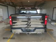 ✅ 2020 Chevrolet Silverado 1500 Custom • VIN: 1GCRYBEFXLZ291521 • Lot: 46496805. Wystawiony na Copart z przebiegiem 39 368 mil. Bezpłatny archiwum sprzedaży aukcyjnych z USA i szczegółowy raport historii pojazdu na DreamBid. Zdjęcie 6.