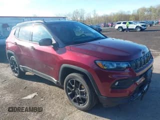 ✅ 2022 Jeep Compass Latitude • VIN: 3C4NJDBB8NT184607 • Лот: 42155336. Опубликован ранее на IAAI с пробегом 10 912 миль. Бесплатный доступ к архиву аукционных продаж из США и подробный отчёт об истории автомобиля на DreamBid. Изображение 1.