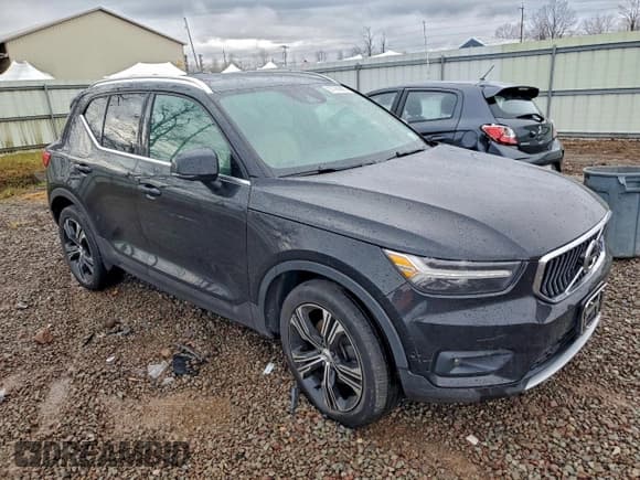 ✅ 2020 Volvo XC40 Inscription • VIN: YV4162UL8L2174746 • Lot: 93766885. Wystawiony na Copart z przebiegiem 52 954 mil. Bezpłatny archiwum sprzedaży aukcyjnych z USA i szczegółowy raport historii pojazdu na DreamBid. Zdjęcie 4.
