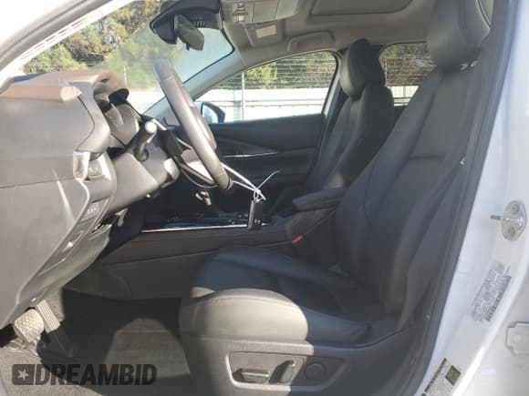 ✅ 2024 Mazda CX-30 S Premium • VIN: 3MVDMBDM6RM659577 • Лот: 91575285. Опубликован ранее на Copart с пробегом 4 863 миль. Бесплатный доступ к архиву аукционных продаж из США и подробный отчёт об истории автомобиля на DreamBid. Изображение 7.