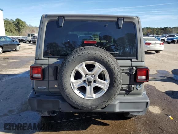 ✅ 2020 Jeep Wrangler Unlimited Freedom • VIN: 1C4HJXDG0LW264272 • Lot: 90493635. Listed on Copart with 86,207 mi. Free auction sales archive from the USA and detailed vehicle history report at DreamBid. Image 6.