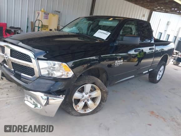 2024 Ram 1500 SLT z VIN 1C6RR7GG3RS157331, wystawiony jako IAAI lot #42609000 z przebiegiem 31 566 mil mil oraz . Historia ofert i sprzedaży dostępna na DreamBid. Obrazek 2.