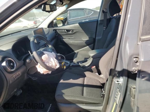 ✅ 2023 Hyundai Kona SEL • VIN: KM8K62AB6PU984661 • Лот: 75079914. Опубликован ранее на Copart с пробегом 9 646 миль. Бесплатный доступ к архиву аукционных продаж из США и подробный отчёт об истории автомобиля на DreamBid. Изображение 7.