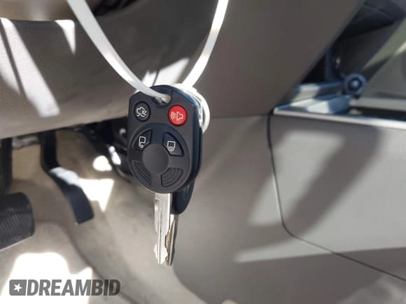 ✅ 2010 Ford Edge Limited • VIN: 2FMDK4KC2ABA70217 • Lot: 43644543. Wystawiony na IAAI z przebiegiem 130 794 mil. Bezpłatny archiwum sprzedaży aukcyjnych z USA i szczegółowy raport historii pojazdu na DreamBid. Zdjęcie 11.