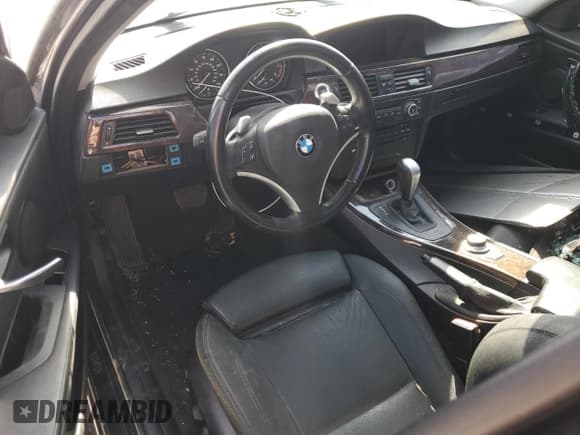 ✅ 2008 BMW 3 Series 335i • VIN: WBAVB73548KY63929 • Lot: 48372295. Listed on Copart with 142,328 mi. Free auction sales archive from the USA and detailed vehicle history report at DreamBid. Image 8.