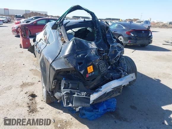 ✅ 2017 Audi RS 7 • VIN: WUAWRAFC6HN900121 • Lot: 41833497. Wystawiony na IAAI z przebiegiem Nie podano. Bezpłatny archiwum sprzedaży aukcyjnych z USA i szczegółowy raport historii pojazdu na DreamBid. Zdjęcie 3.