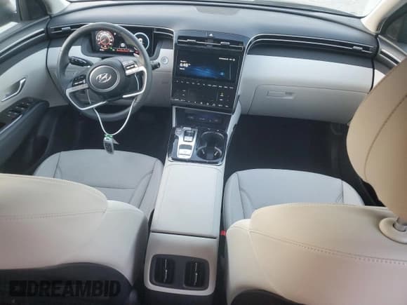 ✅ 2024 Hyundai Tucson SEL Convenience • VIN: KM8JCCD1XRU212731 • Lot: 72331434. Wystawiony na Copart z przebiegiem 1 702 mil. Bezpłatny archiwum sprzedaży aukcyjnych z USA i szczegółowy raport historii pojazdu na DreamBid. Zdjęcie 8.