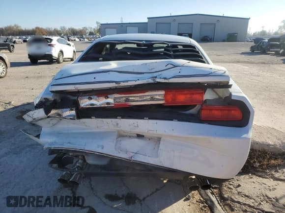 ✅ 2014 Dodge Challenger SXT • VIN: 2C3CDYAG9EH214522 • Lot: 82670484. Wystawiony na Copart z przebiegiem 131 151 mil. Bezpłatny archiwum sprzedaży aukcyjnych z USA i szczegółowy raport historii pojazdu na DreamBid. Zdjęcie 6.