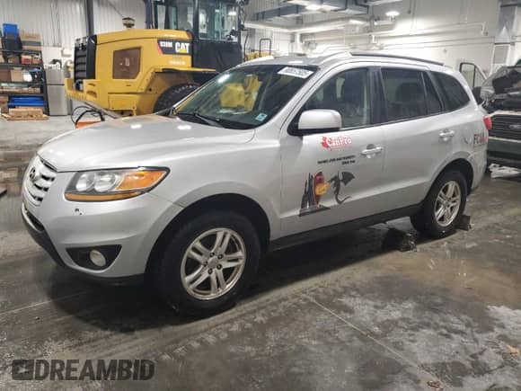 ✅ 2010 Hyundai Santa Fe GL • VIN: 5NMSGDAG0AH377291 • Лот: 90657505. Размещён на Copart с пробегом 282 446 миль миль. Получите бесплатный доступ к архиву аукционных продаж из США и посмотрите подробный отчёт об истории автомобиля на DreamBid. Изображение 1.