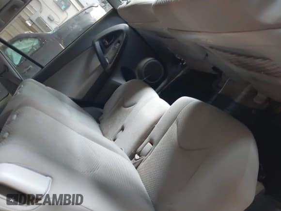 ✅ 2012 Toyota RAV4 • VIN: 2T3BF4DV2CW183762 • Лот: 42538617. Опубликован ранее на IAAI с пробегом 134 926 миль. Бесплатный доступ к архиву аукционных продаж из США и подробный отчёт об истории автомобиля на DreamBid. Изображение 8.